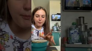 Пробую окрошку с килькой на квасе ?