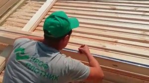 Запиливание бруса для сборки венцов сруба по технологии '' тёплый угол''