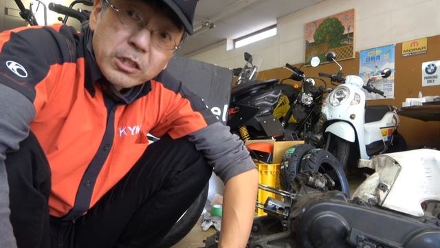 バイク屋の日常　【スーパーモレ】修理　最近のいい話とそうでない話 смотреть онлайн