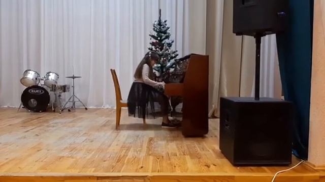 Ведерчик Александра, В. Гиллок "Танец игрушек" смотреть онлайн