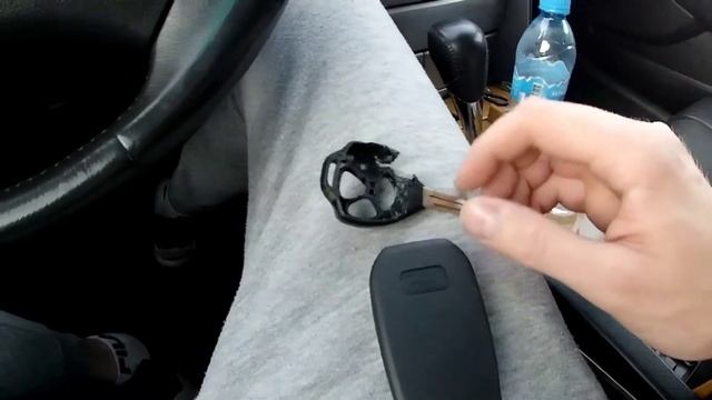 СЛОМАЛ ПОСЛЕДНИЙ КЛЮЧ С ЧИПОМ ИММОБИЛАЙЗЕРА КАМРИ 40/МАШИНА НЕ ЗАПУСКАЕТСЯ/ПОИСК РЕШЕНИЯ ПРОБЛЕМЫ смотреть онлайн