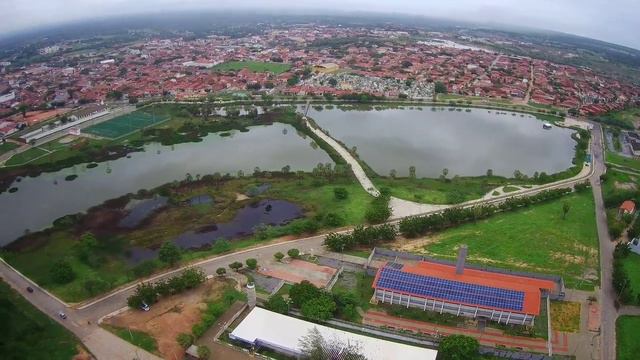 Voo urbano após chuvas. drone Hubsan 501ss. смотреть онлайн