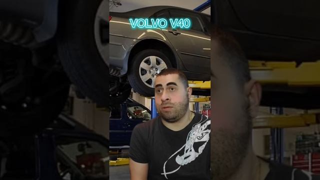 VOLVO V40 смотреть онлайн