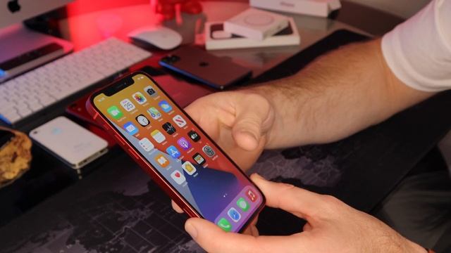 iPhone 12 RED Unboxing смотреть онлайн