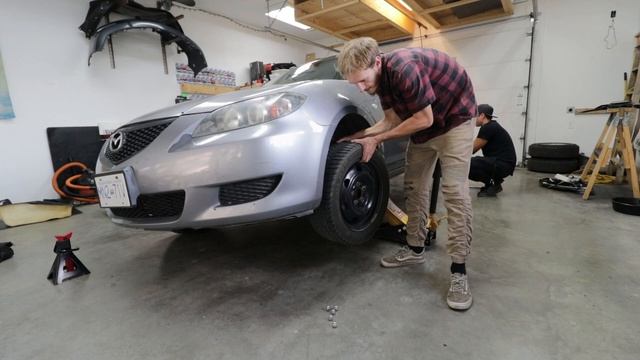 Test Fitting BIG WHEELS On the OffRoad Mazda 3! смотреть онлайн
