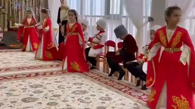 Навруз байрам. Танец девочек смотреть онлайн