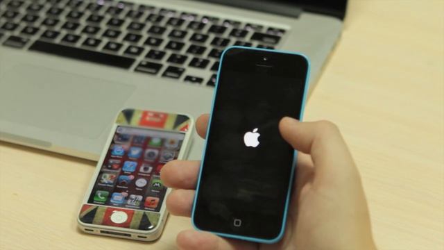 Как звонить с запароленного iPhone смотреть онлайн