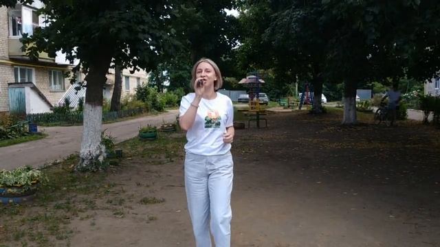 Выступление солистки студии эстрадного вокала «Дебют» Юлии Братцевой . смотреть онлайн