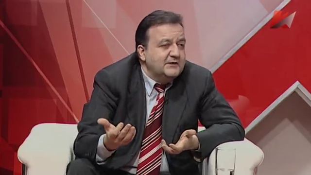 Хроника пикирующей промышленности (11.05.2016) смотреть онлайн