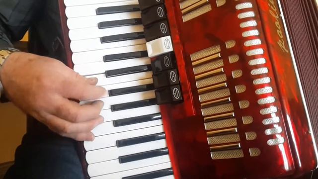 Paolini 80 Bass LMM Accordion Akkordeon Fisarmonica Red + Case AC362(3) смотреть онлайн