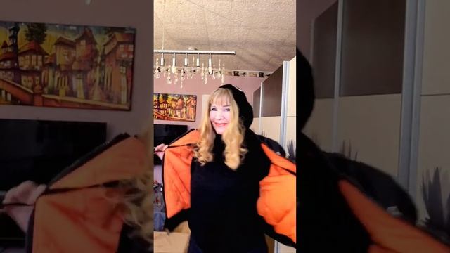 FASHION BOMBER JACKETS OVERSIZE STYLE IDEAS AND LOOK КАКИЕ КУРТКИ МОДНО НА ВЕСНУ-ЛЕТО 2023 смотреть онлайн