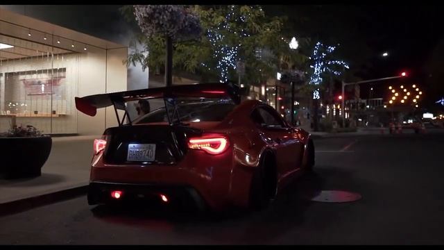 Нереальная красотка Toyota GT86 смотреть онлайн