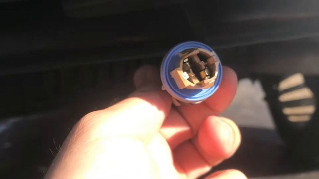 Installing LED License Plate Lights On My 2018 Ford F150 (Super Bright) / DIY смотреть онлайн