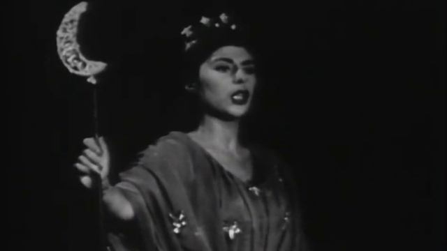 Roberta Peters, soprano - Mozart - Die Zauberflöte - 'Der Hölle Rache' (video - 1952) смотреть онлайн