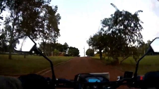 Мой первый мотоцикл, маленький обзор Taiga TXR 250 (Loncin SX2 250) Южная Америка, Парагвай. смотреть онлайн