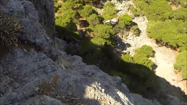 Яна мыс Айя прыжки с верёвкой в Крыму с командой Skyline смотреть онлайн
