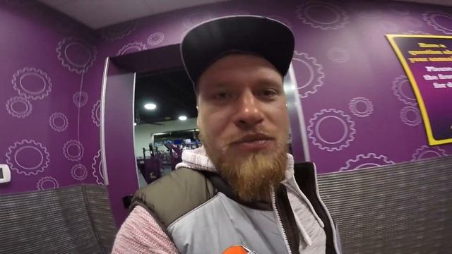 Planet fitness.Тренажерный зал в США! Саня в Штатах! смотреть онлайн