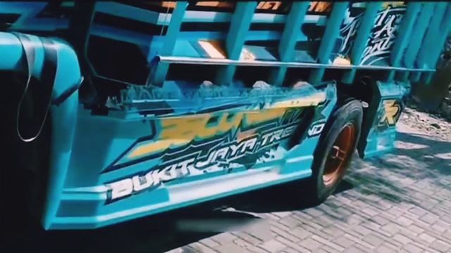 Makin Extreme makin keren ll Kumpulan Modifikasi truk Indonesia смотреть онлайн