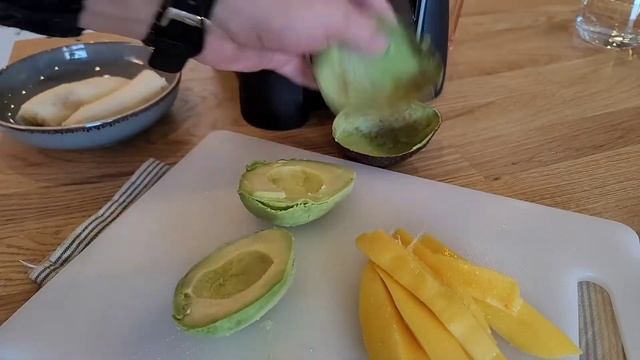 Смузи манго авокадо в высокоскоростном блендере King Mix смотреть онлайн