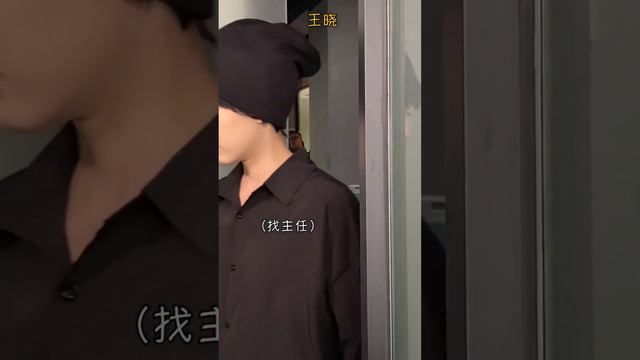 在貴族學校當老師，因為沒有錢聯誼買禮物，謊稱自己有男朋友！【小蘭別動】 смотреть онлайн