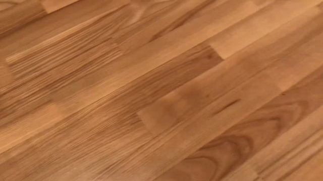 Штучный паркет из Ясеня, покрыт паркетным лаком. смотреть онлайн