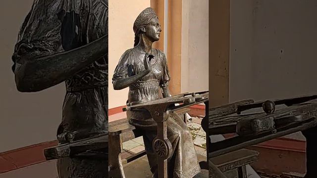 Embroiderer Russian beauty with a braid Вышивальщица Русская красавица с косой Православие смотреть онлайн