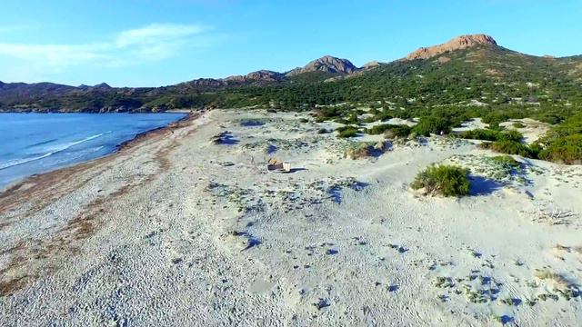 flying over the shore with my drone (Phantom 3 ) смотреть онлайн