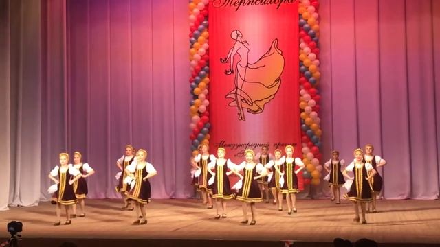 Озорные платочки , Юность смотреть онлайн
