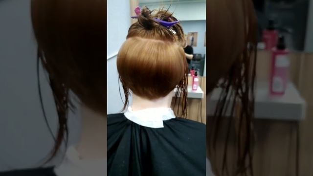 Боб каре?#стрижка#москва#бобкаре#каре#короткаястрижка#окрашивание#парикмахер#hairstyle#haircut#styl смотреть онлайн