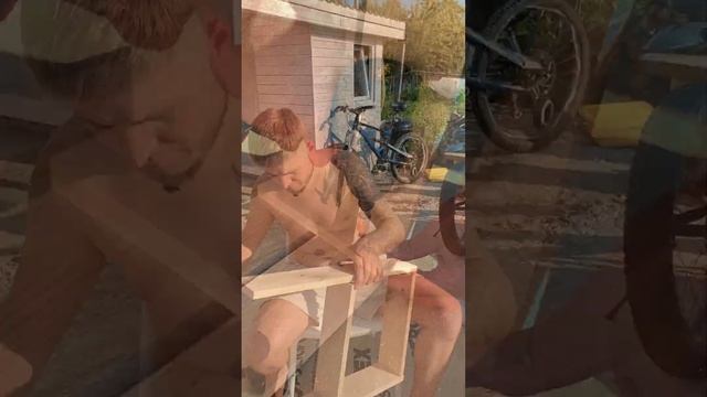 ШКАФ ИЗ ДОСОК НА ДАЧУ СВОИМИ РУКАМИ, КОТОРЫЙ МОЖНО СДЕЛАТЬ ЗА ПОЛ ДНЯ #shorts смотреть онлайн