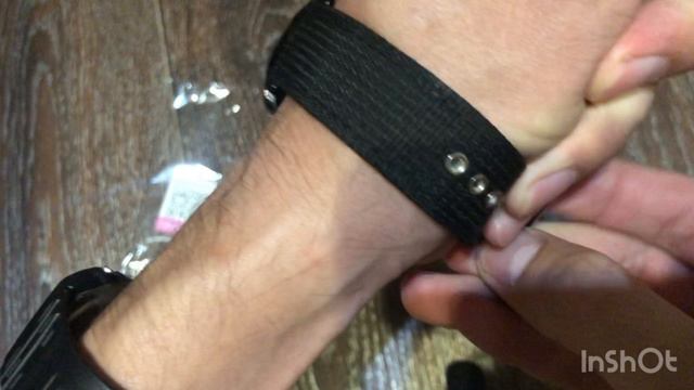 Дешевые мужские кварцевые часы с Wildberries за 161р Swiss Army. Распаковка