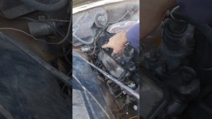 газ 53 кидает масло в выхлопную