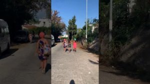 Дорога от отеля NARCIA RESORT SIDE до моря