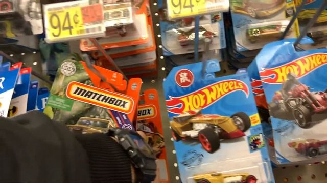 Hot Wheels Hunting смотреть онлайн