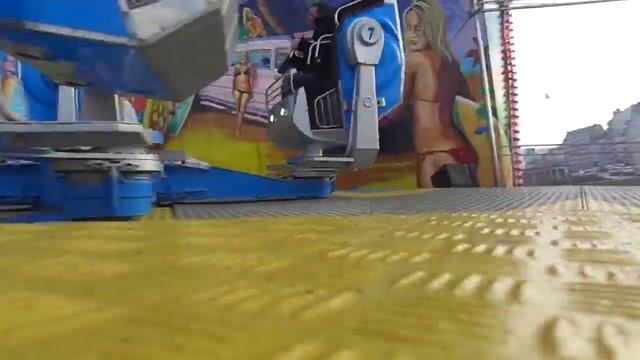 Shaker Loop M.Lafosse Vue du plateau Fête Foraine de Cherbourg 2016 смотреть онлайн