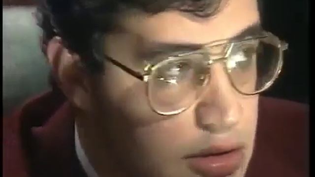 Зачем франц. солдаты поливали землю в русских усадьбах Что? Где? Когда? от 2.12.1995 смотреть онлайн