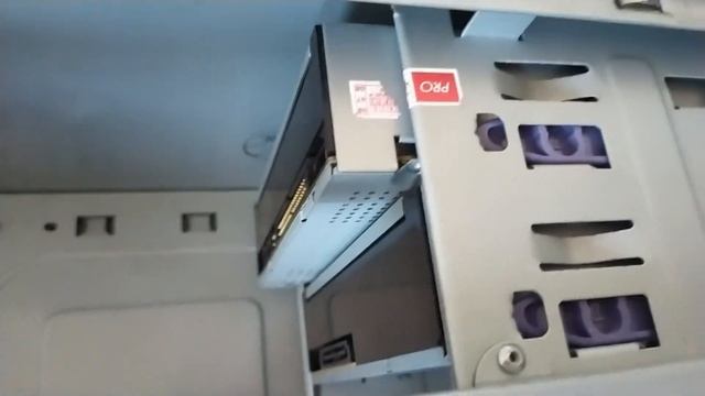 СТРАННЫЙ ПК С СЮРПРИЗОМ смотреть онлайн