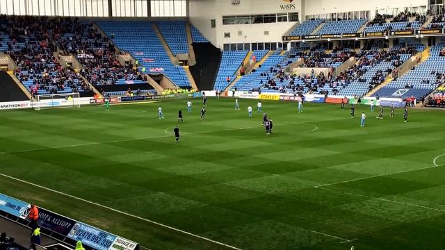 Coventry v Charlton Pigs On Pitch Protest 2 смотреть онлайн