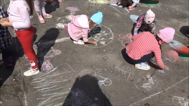 Рисунок на асфальте смотреть онлайн