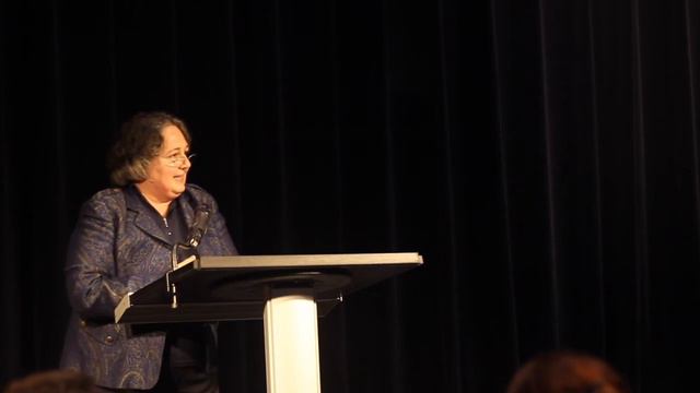 Keynote lecture of the Dutch Philosophy Olympiad 2017: Rosi Braidotti смотреть онлайн