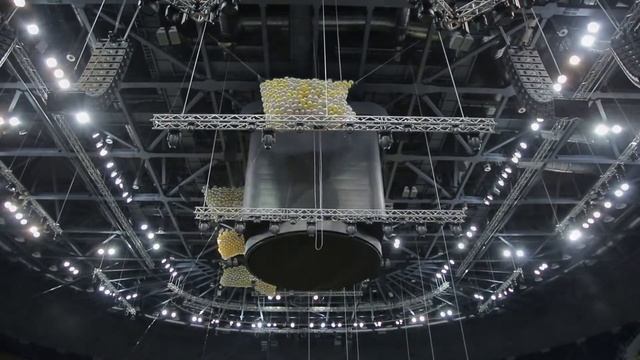 Сброс шаров в количестве 10000 штук смотреть онлайн