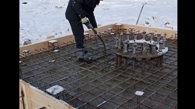 Монтаж опоры-столба сотовой связи. Столб металлический «СибИнТел» под размещения оборудования связи смотреть онлайн