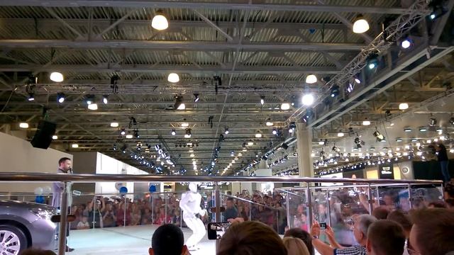 Нonda Asimo MIAS 2014 смотреть онлайн