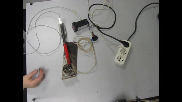 ЭКСТРУДЕР ИЗ ПАЯЛЬНИКА смотреть онлайн