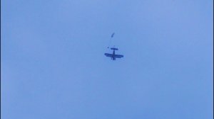 Jumping (skydive) with a round parachute from an An2 aircraft