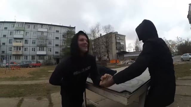 RD#49 Армрестлинг / Кто победит? смотреть онлайн