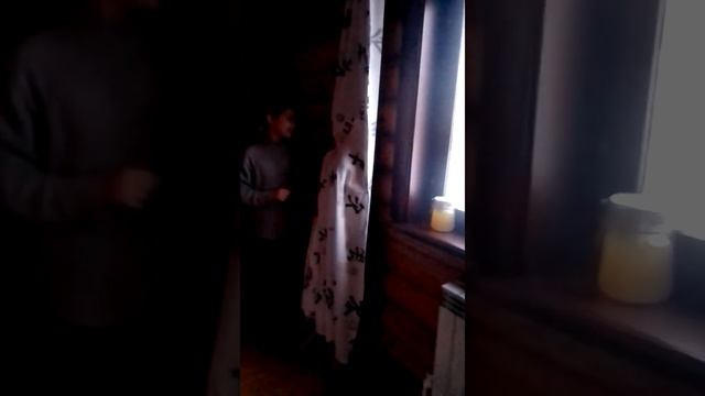 Аня выпила жидкость от червя! (формалин), потому что проиграла Полине в бильярде. смотреть онлайн