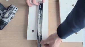 Видео-инструкция сборки Тумбы консоли подвесной