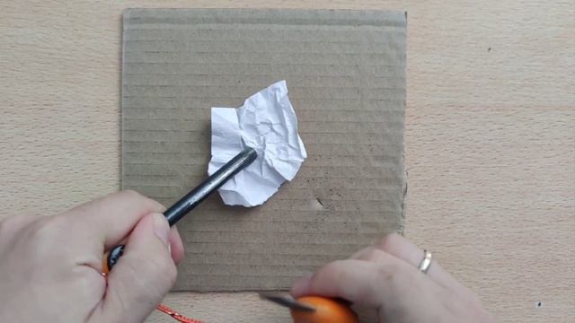 Как разжечь огонь туристическим огнивом? Как поджечь бумагу. Большое и с компасом - как пользоватьс смотреть онлайн