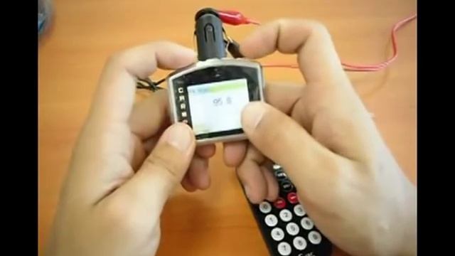 1.8" LCD Car MP4 Player FM Transmitter with SD Slot 2GB смотреть онлайн